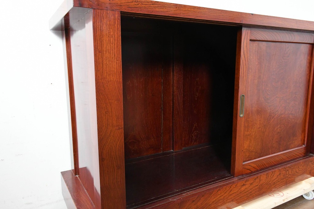 和製ヴィンテージ　最高級!!　国産職人手作り工芸家具　総欅(ケヤキ)材　総漆塗り　前板玉杢が美しい昇り引き出し付きの水屋箪笥サイドボード　(R-087049)