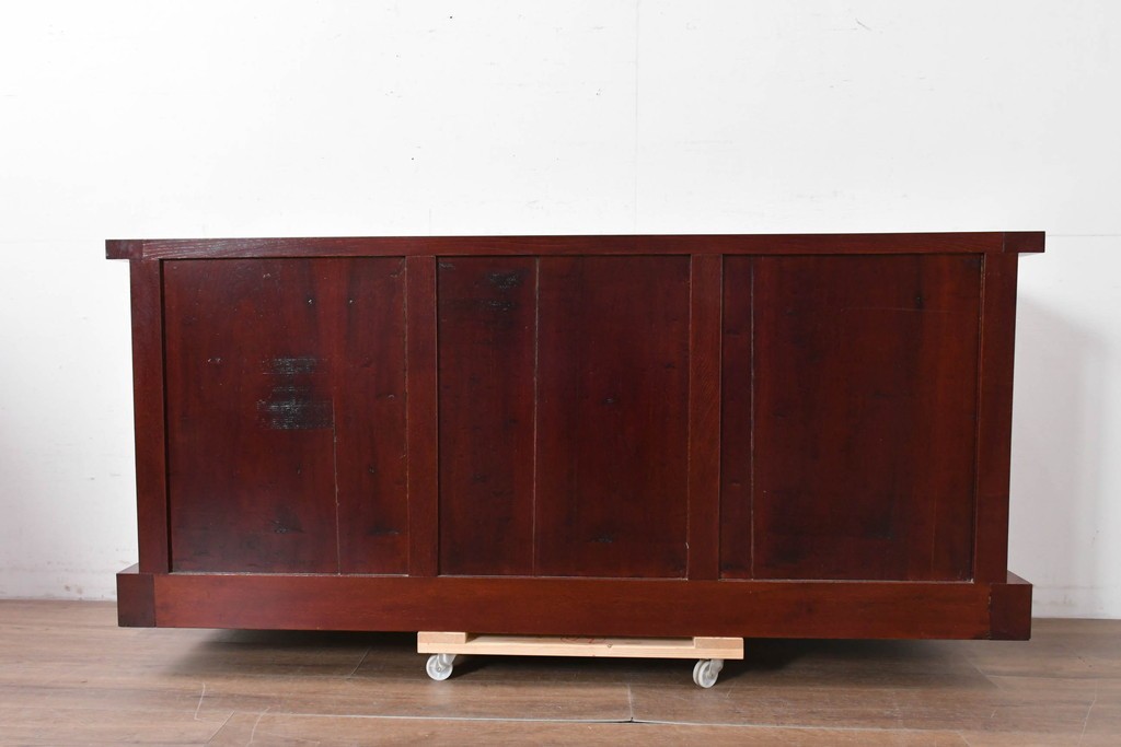 和製ヴィンテージ　最高級!!　国産職人手作り工芸家具　総欅(ケヤキ)材　総漆塗り　前板玉杢が美しい昇り引き出し付きの水屋箪笥サイドボード　(R-087049)