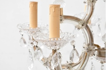 イタリアアンティーク　ガラスドロップが揺れる華やかなシャンデリア　(R-087050)
