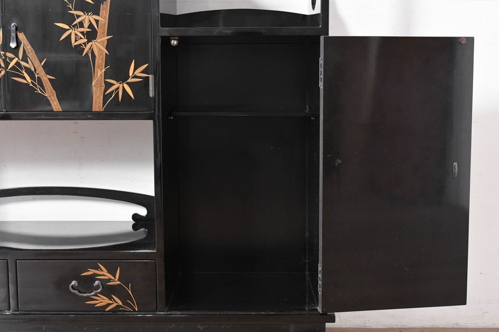 和製ヴィンテージ　作家物　在銘　輪島塗の気品漂う茶棚　定価約250万円　(R-087051)