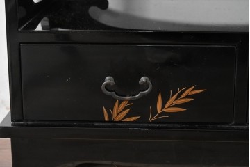 和製ヴィンテージ　作家物　在銘　輪島塗の気品漂う茶棚　定価約250万円　(R-087051)