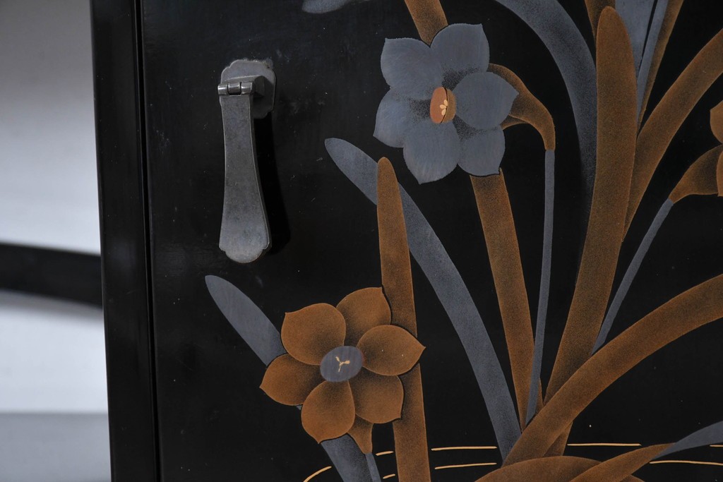 和製ヴィンテージ　作家物　在銘　輪島塗の気品漂う茶棚　定価約250万円　(R-087051)