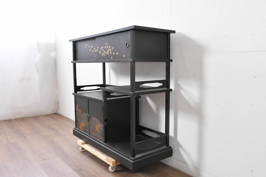 和製ヴィンテージ　在銘　輪島塗　群れ飛ぶ千鳥と波模様の茶棚　定価約240万円　(R-087052)