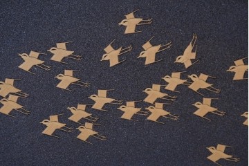 和製ヴィンテージ　在銘　輪島塗　群れ飛ぶ千鳥と波模様の茶棚　定価約240万円　(R-087052)