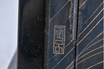 和製ヴィンテージ　在銘　輪島塗　群れ飛ぶ千鳥と波模様の茶棚　定価約240万円　(R-087052)