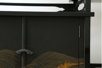 和製ヴィンテージ　在銘　輪島塗　群れ飛ぶ千鳥と波模様の茶棚　定価約240万円　(R-087052)