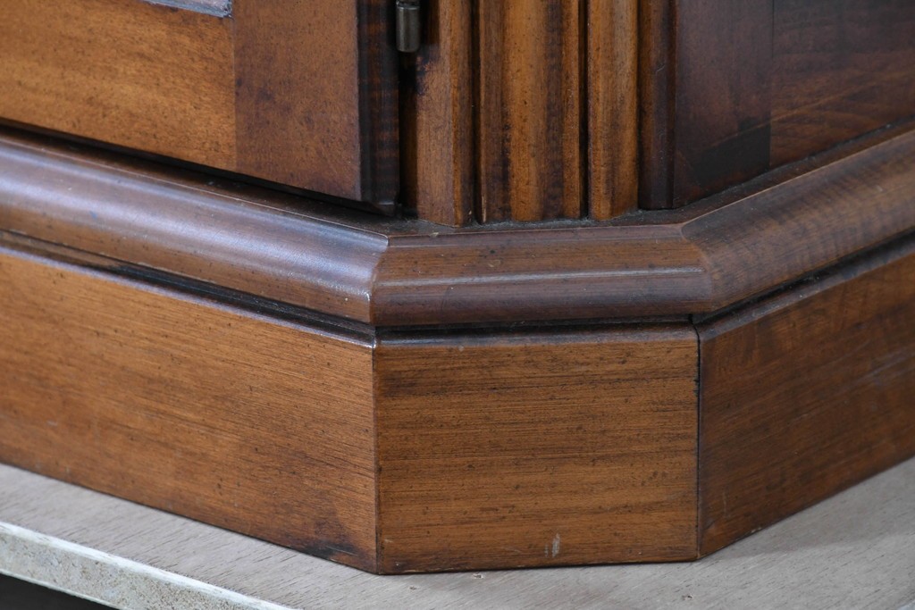 アメリカヴィンテージ　美品　上品でクラシカルなキュリオケース　(R-087053)