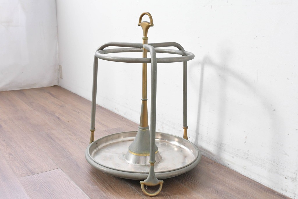 【簡易リペア限定品】　イタリアヴィンテージ　激レア希少!!　オールドGUCCI(グッチ)　ホースビットモチーフが印象的なメタリックアンブレラスタンド　(R-087054)