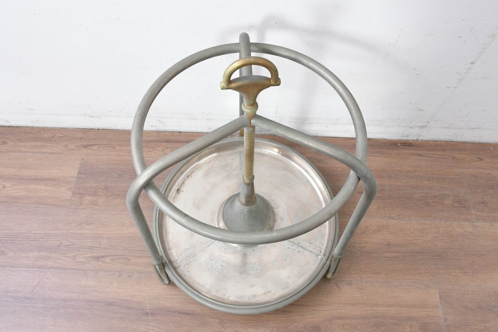 【簡易リペア限定品】　イタリアヴィンテージ　激レア希少!!　オールドGUCCI(グッチ)　ホースビットモチーフが印象的なメタリックアンブレラスタンド　(R-087054)