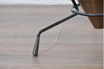 【簡易リペア限定品】　ヨーロッパヴィンテージ　北欧デザイン　ミッドセンチュリースタイルのお部屋におすすめの円錐形プランター　(R-087056)