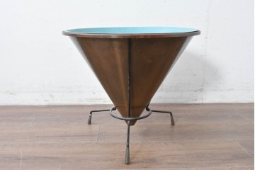 【簡易リペア限定品】　ヨーロッパヴィンテージ　北欧デザイン　ミッドセンチュリースタイルのお部屋におすすめの円錐形プランター　(R-087056)