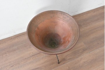 【簡易リペア限定品】　ヨーロッパヴィンテージ　北欧デザイン　ミッドセンチュリースタイルのお部屋におすすめの円錐形プランター　(R-087056)