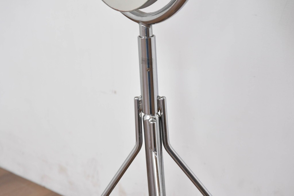 オールドアスプルンド(ASPLUND)　希少な絶版品　Arrow(アロー)　オーバルデザインのスタンドミラー　(R-087058)