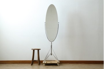オールドアスプルンド(ASPLUND)　希少な絶版品　Arrow(アロー)　オーバルデザインのスタンドミラー　(R-087058)