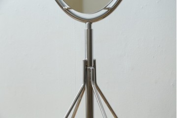 オールドアスプルンド(ASPLUND)　希少な絶版品　Arrow(アロー)　オーバルデザインのスタンドミラー　(R-087058)