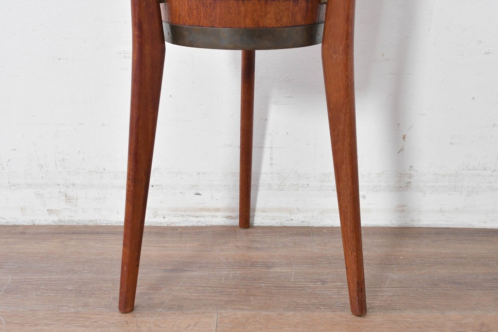 デンマークヴィンテージ　チーク材　すらりとした三本脚のフラワースタンド　(R-087059)