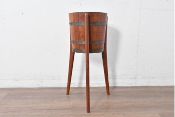 デンマークヴィンテージ　チーク材　すらりとした三本脚のフラワースタンド　(R-087059)