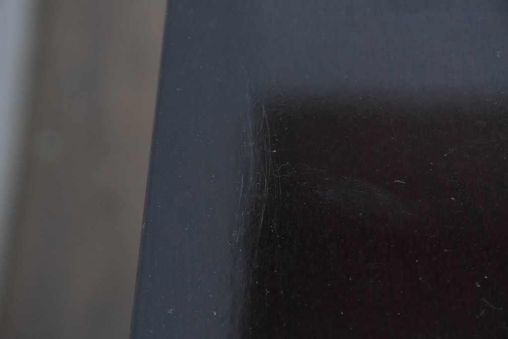 中古　美品　欅産業　仙台民芸箪笥(仙台箪笥)　漆塗り　牡丹金具が映える重厚な佇まいの車箪笥　定価約82万円　(R-087060)