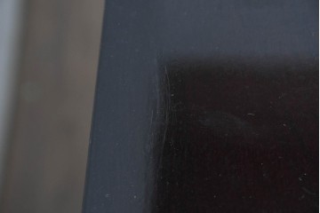 中古　美品　欅産業　仙台民芸箪笥(仙台箪笥)　漆塗り　牡丹金具が映える重厚な佇まいの車箪笥　定価約82万円　(R-087060)