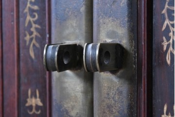 和製アンティーク　明治大正期　高級品　象嵌細工(花・蝶・笹・鳥の図)が美しい飾り棚　(R-087061)