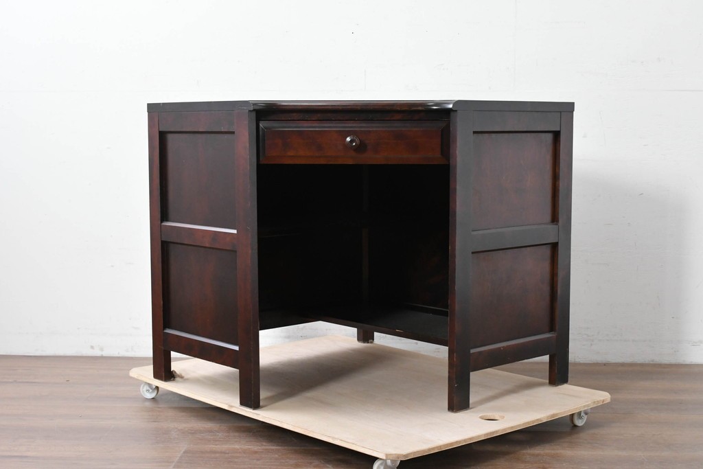 中古　北海道民芸家具　重厚感のある佇まいのコーナーデスク　(R-087062)