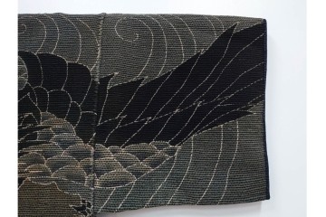 波濤に舞い降りる鷹図が迫力ある刺し子の火消し半纏　(R-087072)