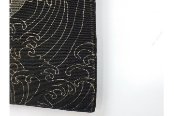 波濤に舞い降りる鷹図が迫力ある刺し子の火消し半纏　(R-087072)