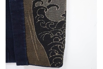 波濤に舞い降りる鷹図が迫力ある刺し子の火消し半纏　(R-087072)