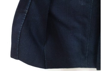 波濤に舞い降りる鷹図が迫力ある刺し子の火消し半纏　(R-087072)