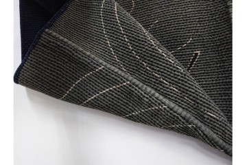 波濤に舞い降りる鷹図が迫力ある刺し子の火消し半纏　(R-087072)