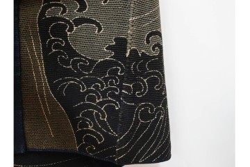 波濤に舞い降りる鷹図が迫力ある刺し子の火消し半纏　(R-087072)