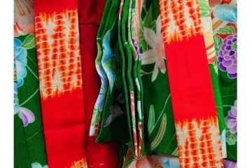 昭和初期　アンティーク　錦紗縮緬　緑地に花扇文様の華やかな子供用着物　(R-087074)