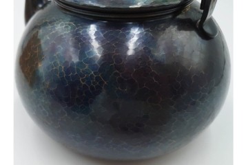 玉川堂　銅製　紫金色鎚肌の湯沸　共箱付き　(R-087075)