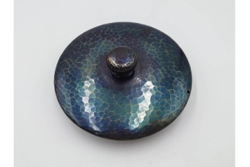 玉川堂　銅製　紫金色鎚肌の湯沸　共箱付き　(R-087075)