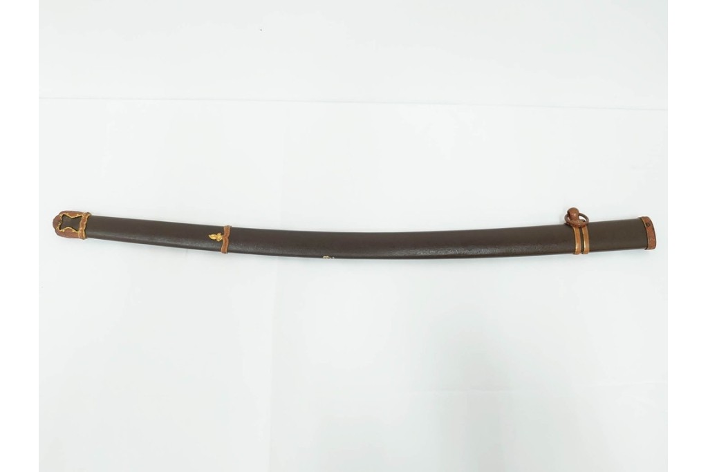 当時物　旧日本陸軍　鮫皮　「一」の刻印あり　九八式軍刀拵(鞘・柄・鍔・切羽・鎺)　鞘袋付き　(R-087084)