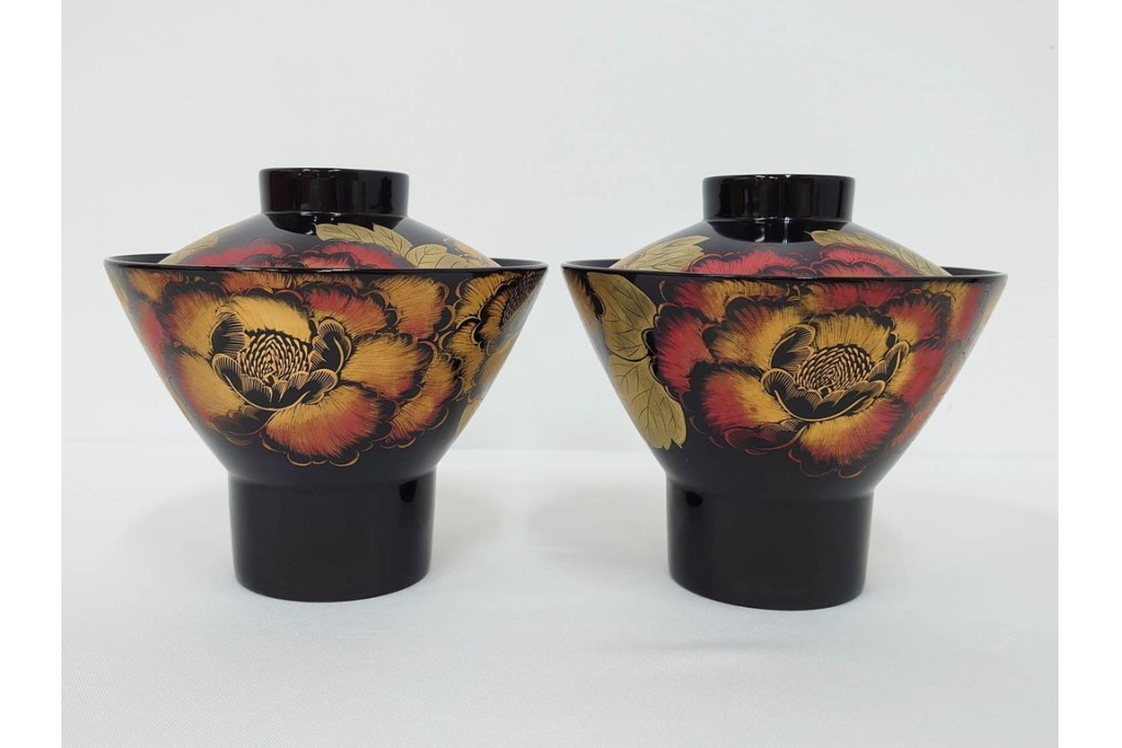 輪島塗　木製　沈金による牡丹彫が上品な吸物椀5点セット　共箱付き　(R-087086)