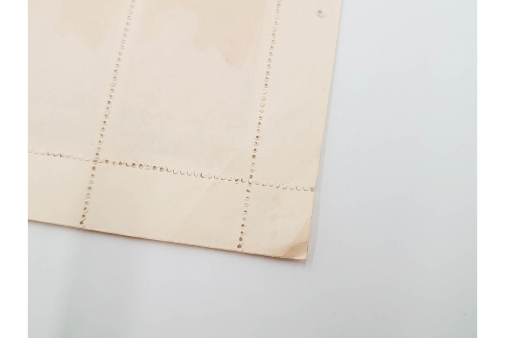 1950年　中華人民共和国開国記念　10000圓(50枚×2シート)・5000圓(50枚×2シート)　東北貼用　毛沢東図案の未使用切手シート4枚セット　(R-087088)