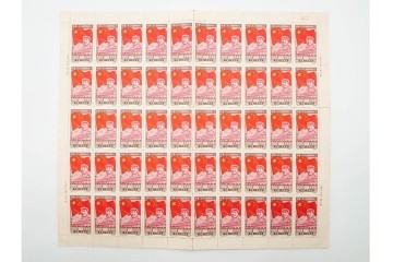 1950年　中華人民共和国開国記念　10000圓(50枚×2シート)・5000圓(50枚×2シート)　東北貼用　毛沢東図案の未使用切手シート4枚セット　(R-087088)