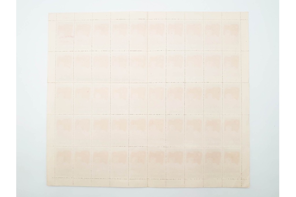 1950年　中華人民共和国開国記念　10000圓(50枚×2シート)・5000圓(50枚×2シート)　東北貼用　毛沢東図案の未使用切手シート4枚セット　(R-087088)