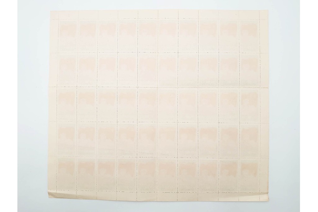 1950年　中華人民共和国開国記念　10000圓(50枚×2シート)・5000圓(50枚×2シート)　東北貼用　毛沢東図案の未使用切手シート4枚セット　(R-087088)