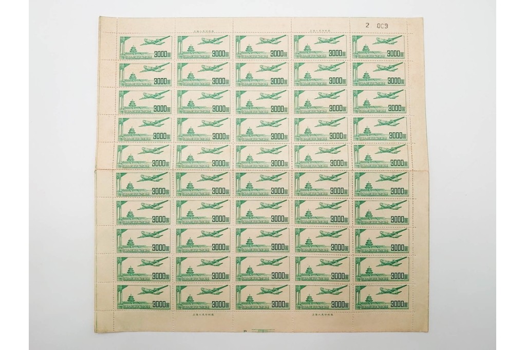 1951年　未使用　中華人民郵政航空郵票(1000圓・3000圓/各50枚×2シート)　天壇図航空切手のシート4枚セット　(R-087089)