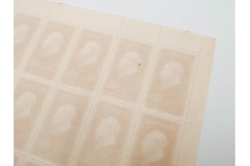 1951年　中国人民郵政　中国共産党30周年記念　400圓の耳付きシート　毛沢東図案の未使用切手 計300枚セット　(R-087090)