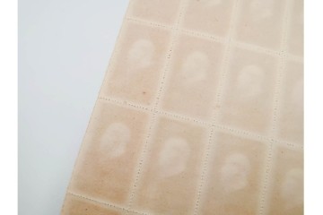 1951年　中国人民郵政　中国共産党30周年記念　400圓の耳付きシート　毛沢東図案の未使用切手 計300枚セット　(R-087090)