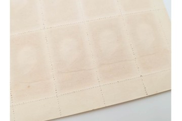 1951年　中国人民郵政　中国共産党30周年記念　400圓の耳付きシート　毛沢東図案の未使用切手 計300枚セット　(R-087090)