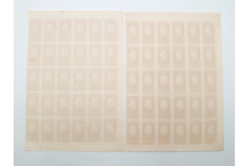 1951年　中国人民郵政　中国共産党30周年記念　400圓の耳付きシート　毛沢東図案の未使用切手 計300枚セット　(R-087090)