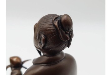 金工師　村田宏　蝋型鋳銅の桃仙人像　共箱付き　(R-087093)