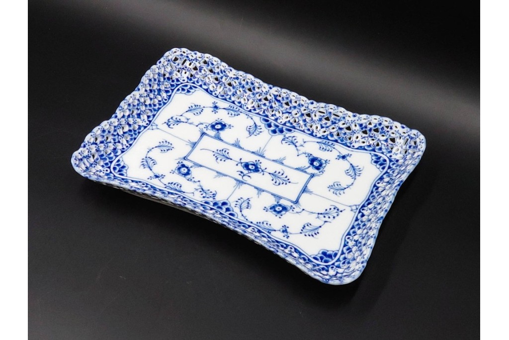 デンマーク製　ROYAL COPENHAGEN(ロイヤルコペンハーゲン)　フルレース　ダブルレースのトレイ　定価約13万円　(R-087094)