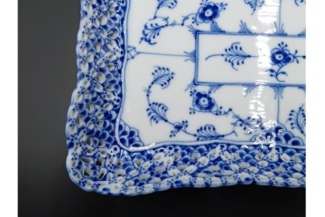デンマーク製　ROYAL COPENHAGEN(ロイヤルコペンハーゲン)　フルレース　ダブルレースのトレイ　定価約13万円　(R-087094)