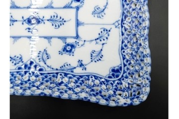 デンマーク製　ROYAL COPENHAGEN(ロイヤルコペンハーゲン)　フルレース　ダブルレースのトレイ　定価約13万円　(R-087094)