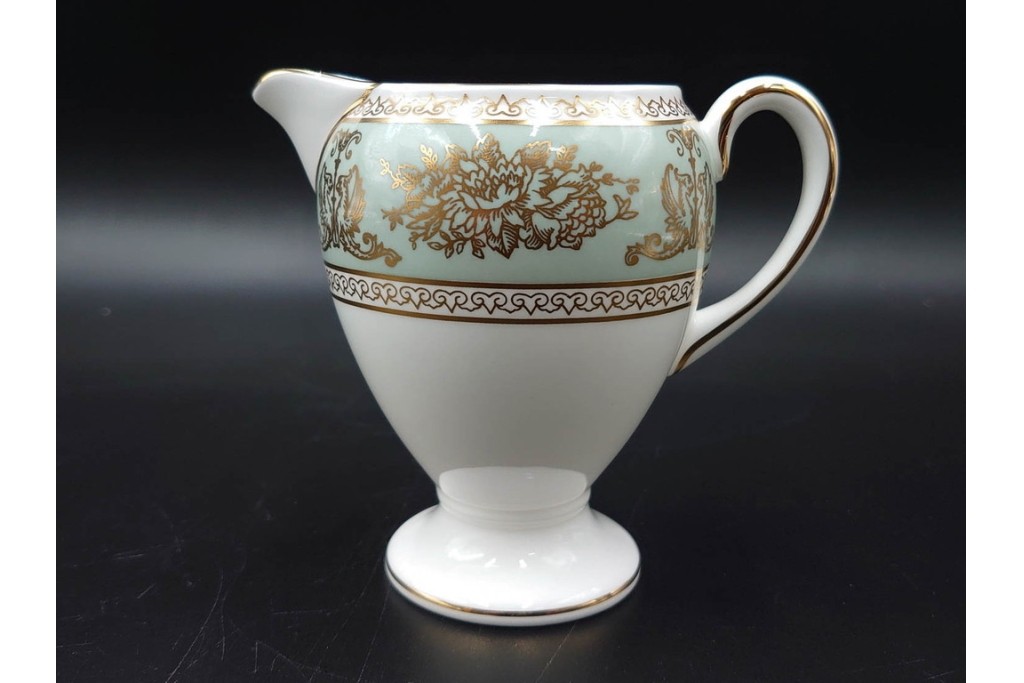 イギリス　WEDGWOOD(ウェッジウッド)　コロンビア　エナメル　セージグリーン　シュガーポット・クリーマー・カップ&ソーサー2客・プレート5点の洋食器11点セット　(R-087096)